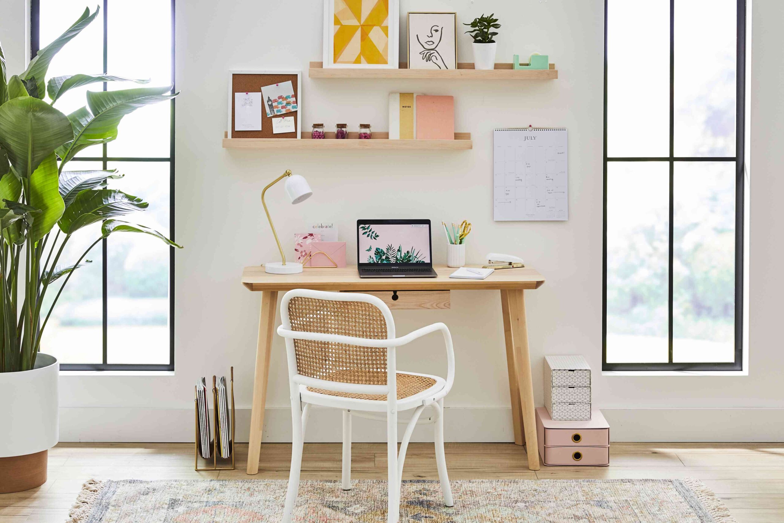 Desk Decor Ideas