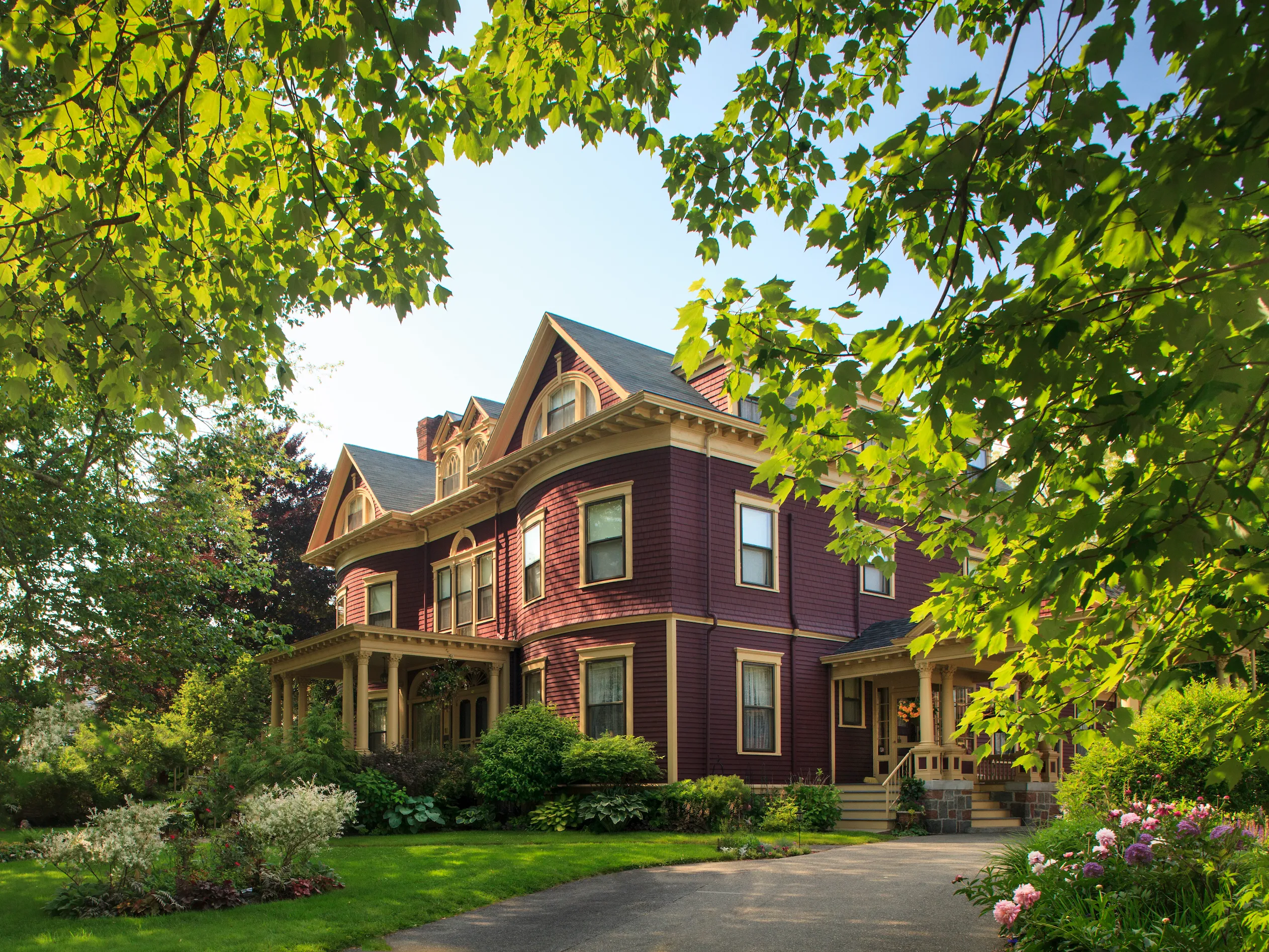 Vintage House Aesthetic Exterior